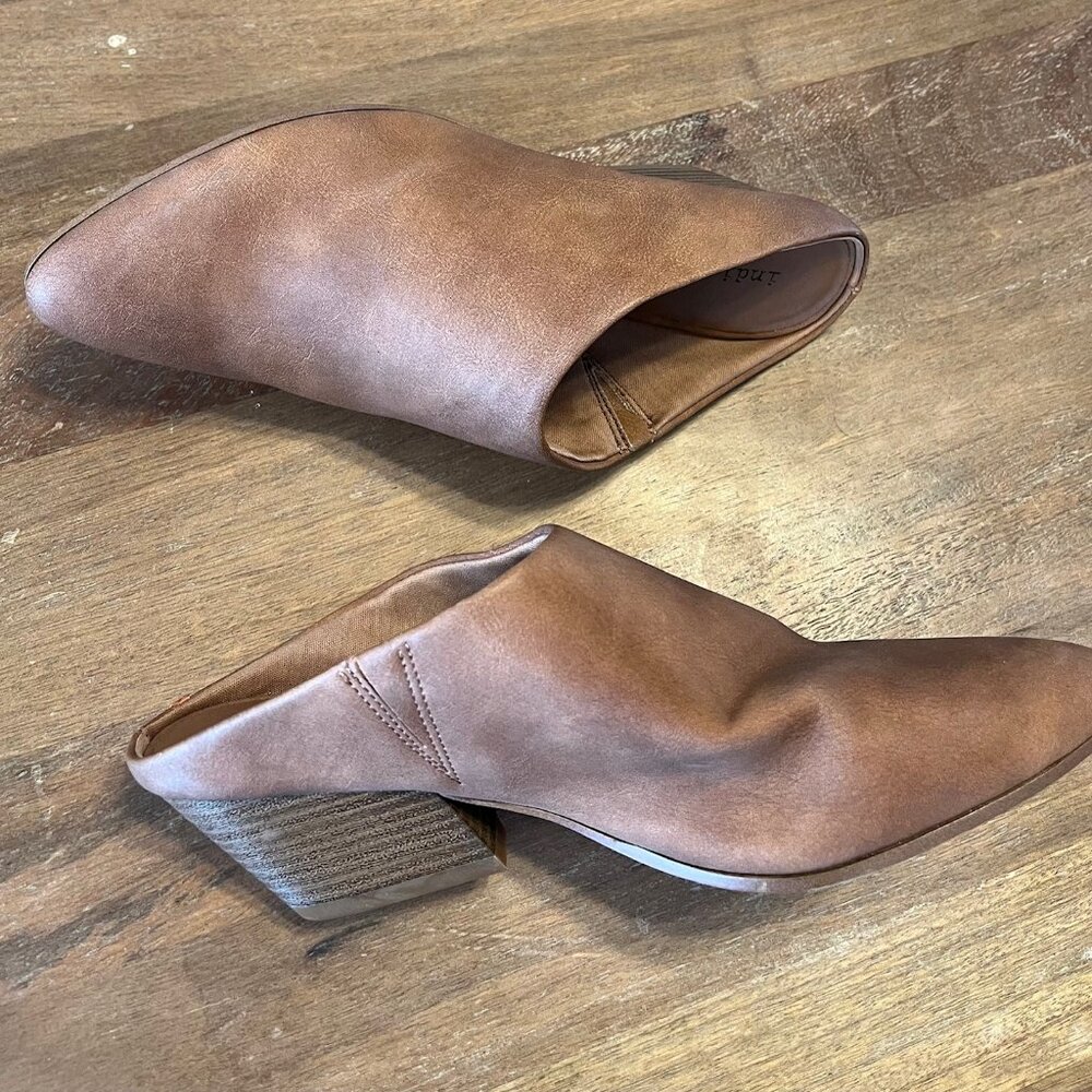 Indigo Rd Shoes Womens 8M Casual Slip On Clog Bootie Brown‎ Faux Leather Heel